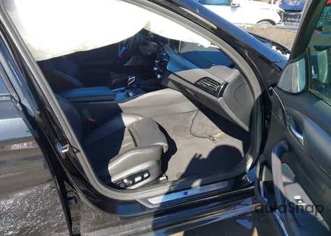 2018 BMW M5 from USA, damaged, VIN WBSJF0C55JB283097